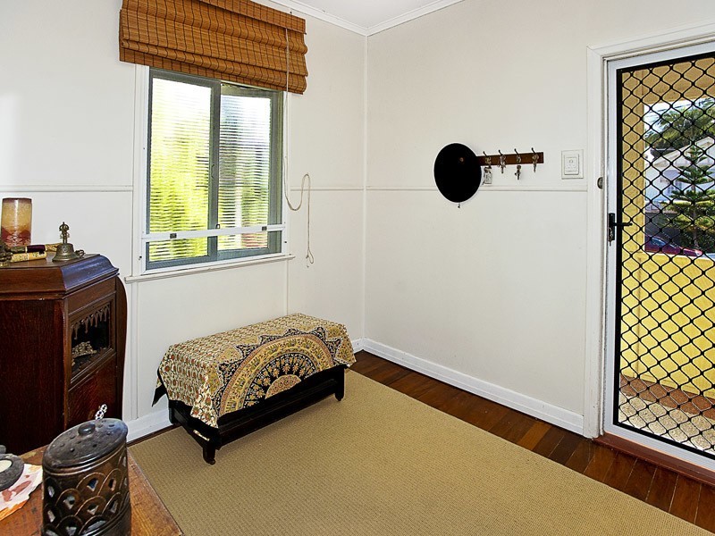 3 LOUIS ST, Redcliffe QLD 4020