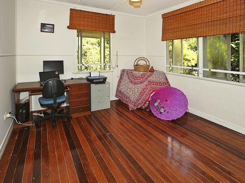 3 LOUIS ST, Redcliffe QLD 4020