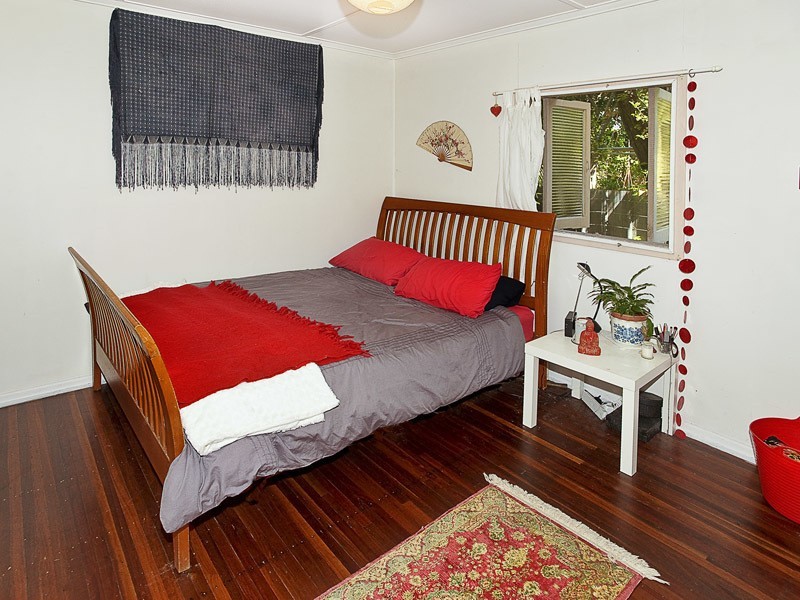 3 LOUIS ST, Redcliffe QLD 4020