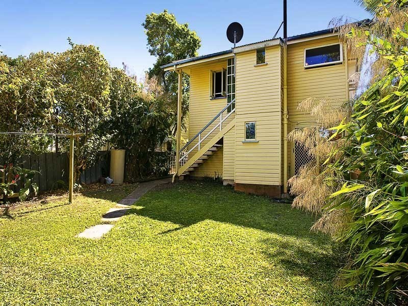 3 LOUIS ST, Redcliffe QLD 4020