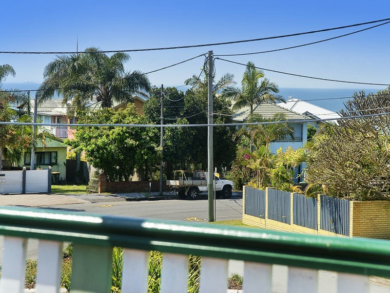 13 WHYTECLIFFE PARADE, Woody Point QLD 4019