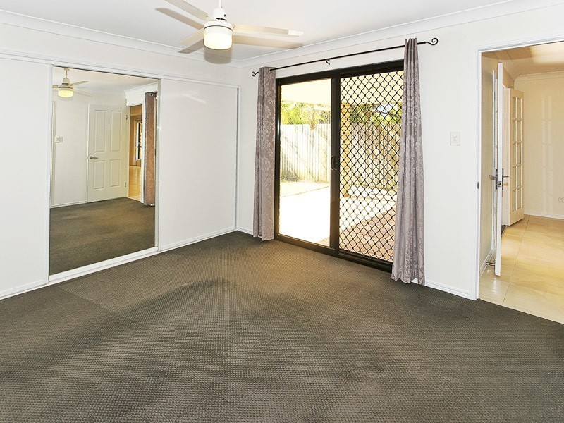 17 WALSH ST, Redcliffe QLD 4020