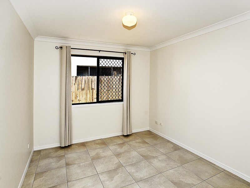 17 WALSH ST, Redcliffe QLD 4020