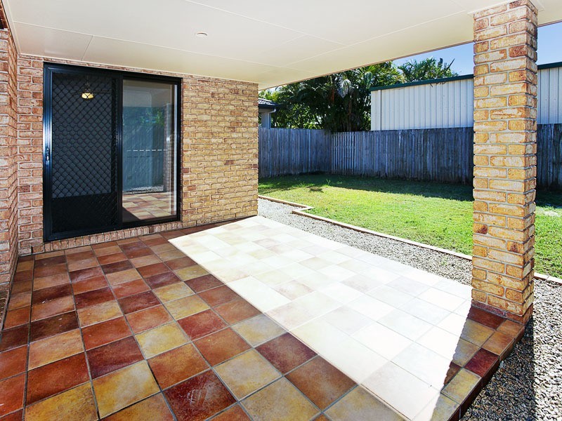 17 WALSH ST, Redcliffe QLD 4020