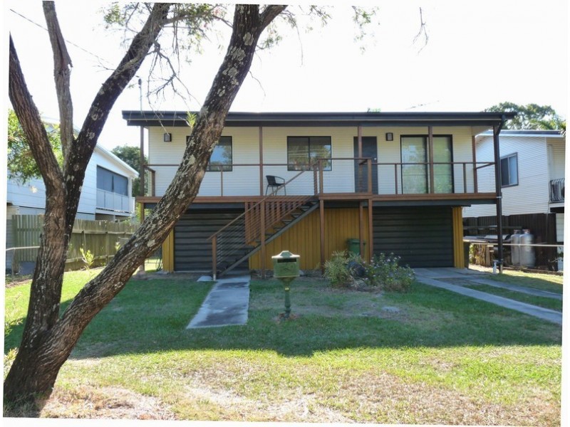 39 LONGLAND STREET, Redcliffe QLD 4020