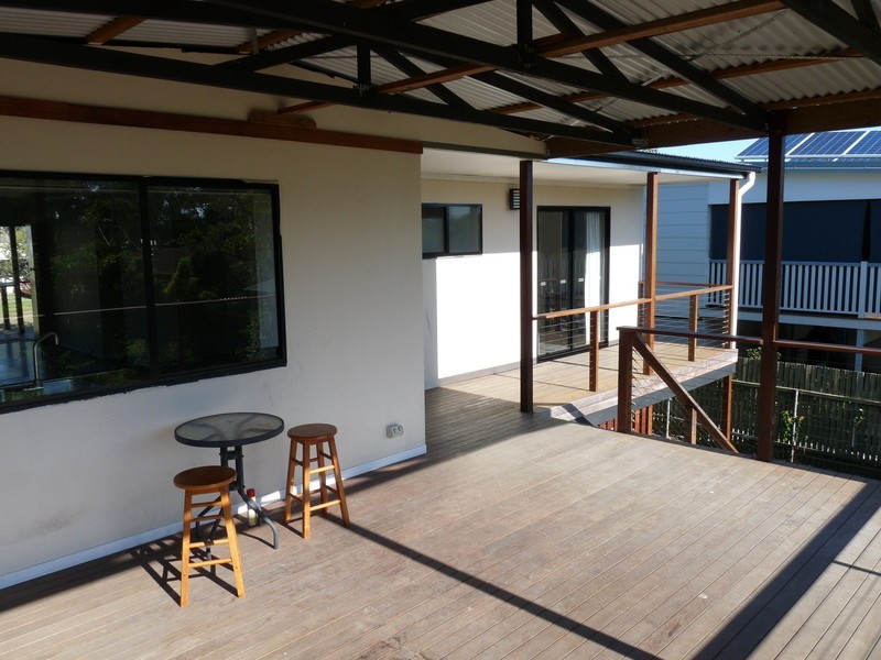 39 LONGLAND STREET, Redcliffe QLD 4020