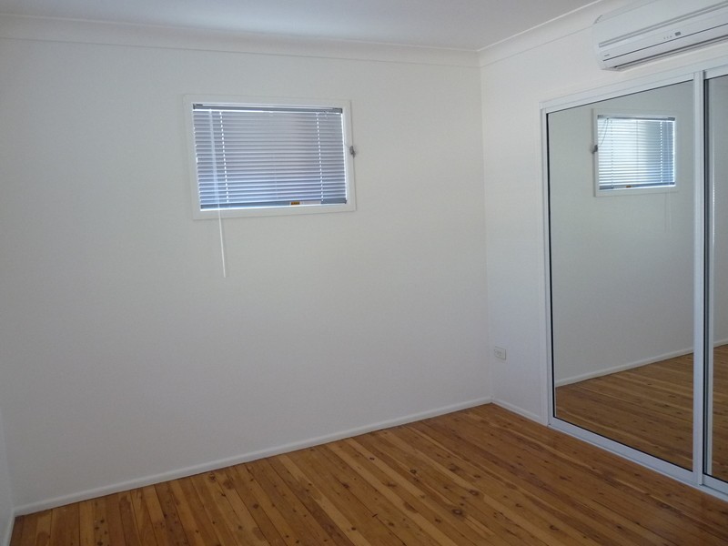 39 LONGLAND STREET, Redcliffe QLD 4020