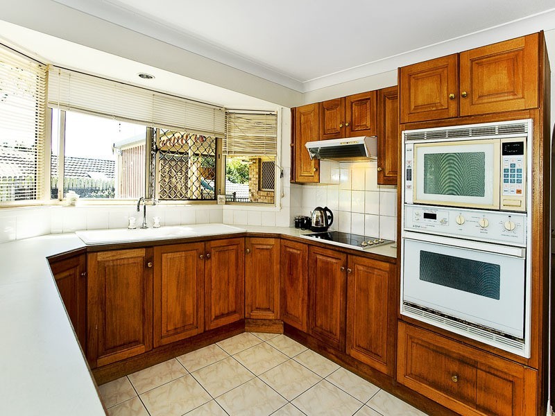 10 VERDON COURT, Petrie QLD 4502