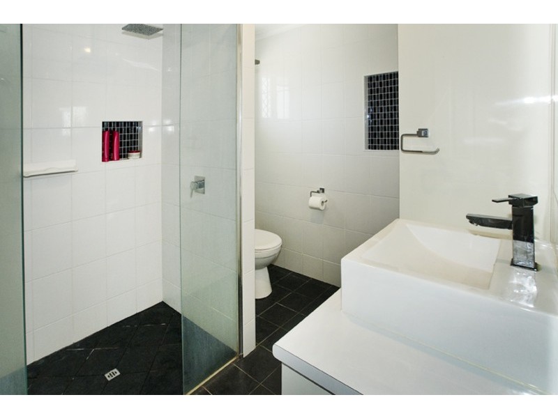 5 LAWSON ST, Kippa-ring QLD 4021