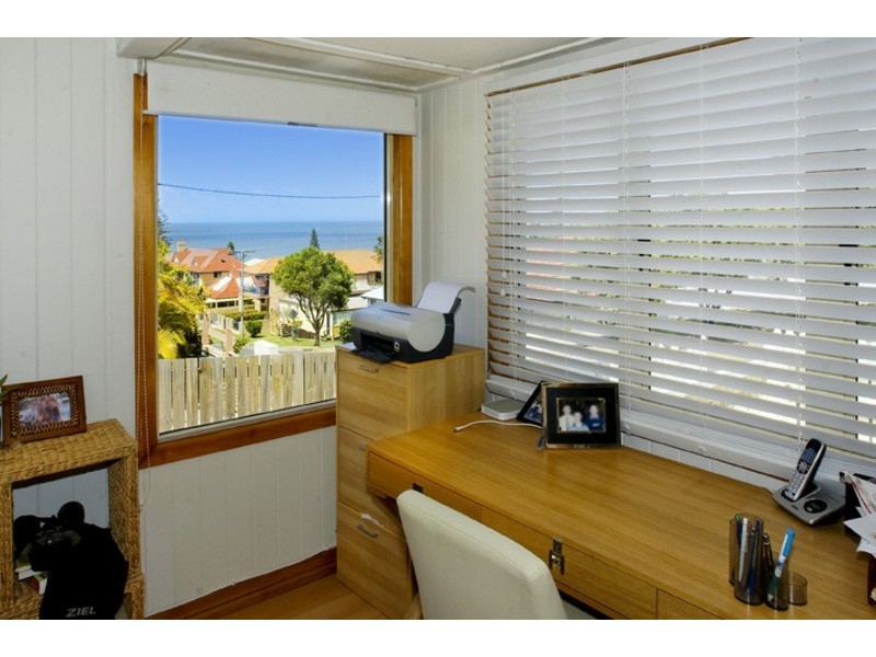 8 EVELINE STREET, Margate QLD 4019