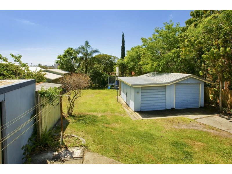 8 EVELINE STREET, Margate QLD 4019
