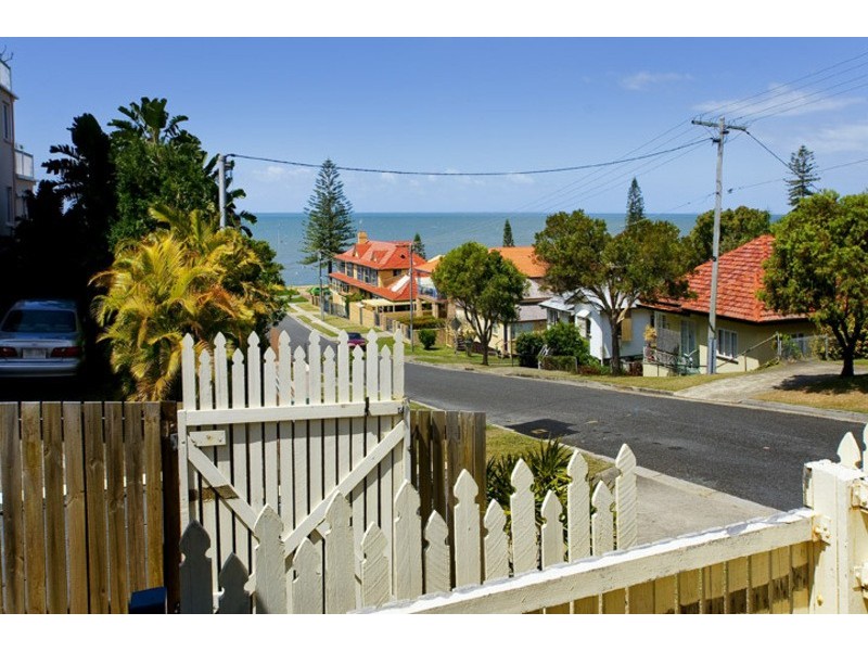8 EVELINE STREET, Margate QLD 4019