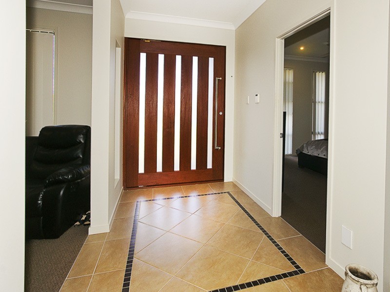 45 SWAN PARADE, Warner QLD 4500