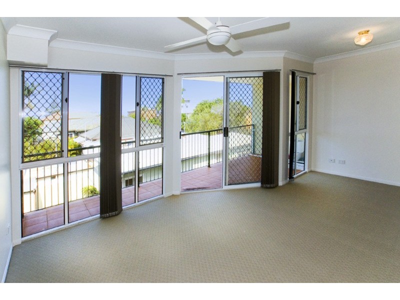 3/16 MURPHY ST, Scarborough QLD 4020