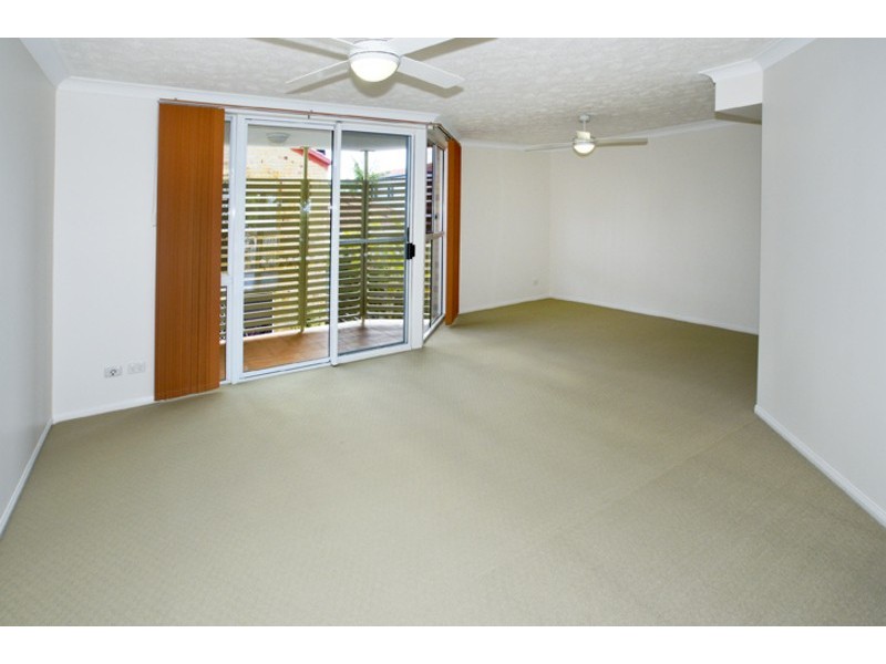 3/16 MURPHY ST, Scarborough QLD 4020