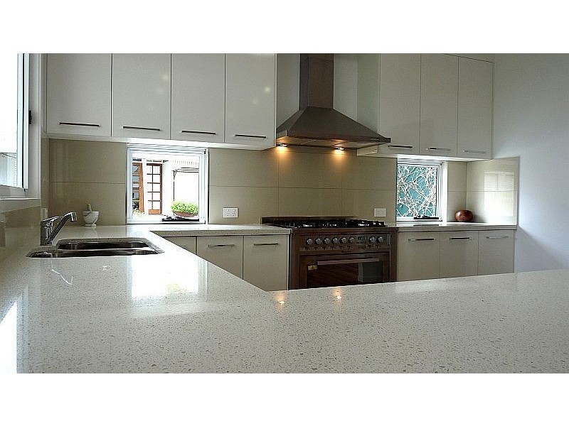 30 CENTRAL AVE, Scarborough QLD 4020