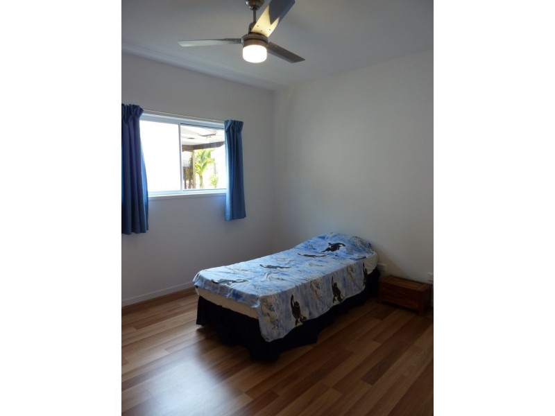 30 CENTRAL AVE, Scarborough QLD 4020