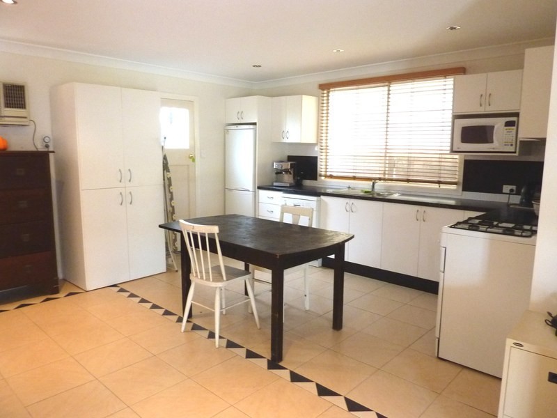 30 CENTRAL AVE, Scarborough QLD 4020