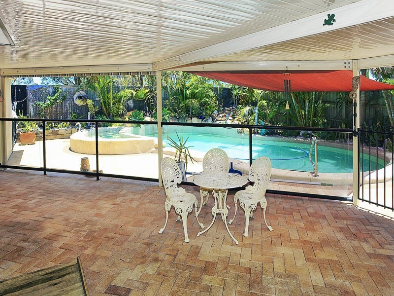 11 VOLUNTEER STREET, Newport QLD 4020