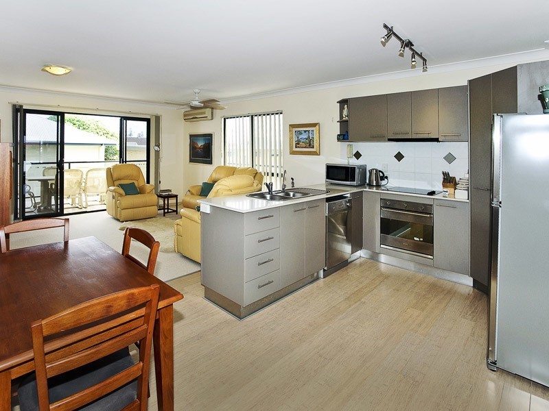 8/28 MURPHY ST, Scarborough QLD 4020