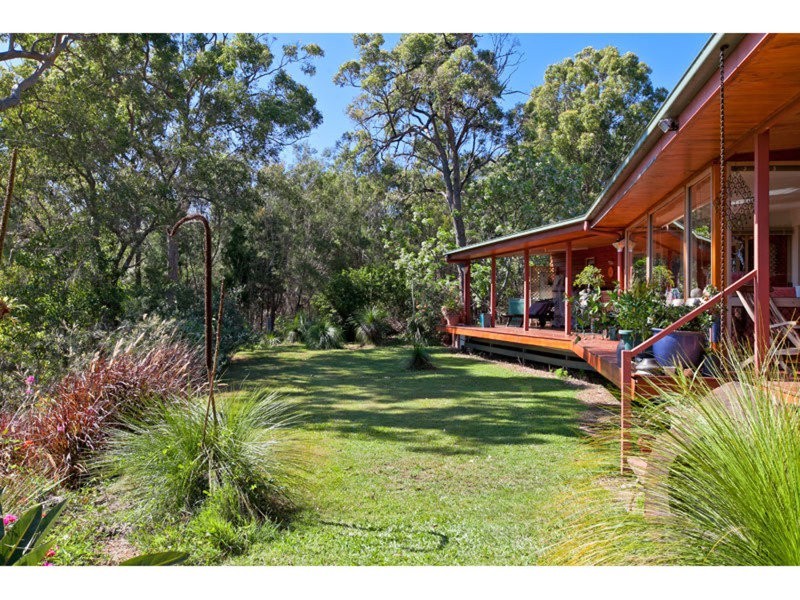 19-23 EAST ROAD, Karragarra Island QLD 4184