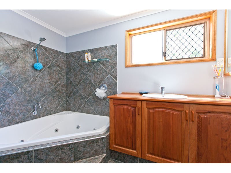 19-23 EAST ROAD, Karragarra Island QLD 4184
