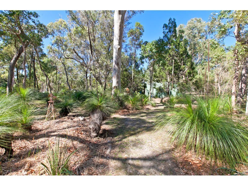 19-23 EAST ROAD, Karragarra Island QLD 4184