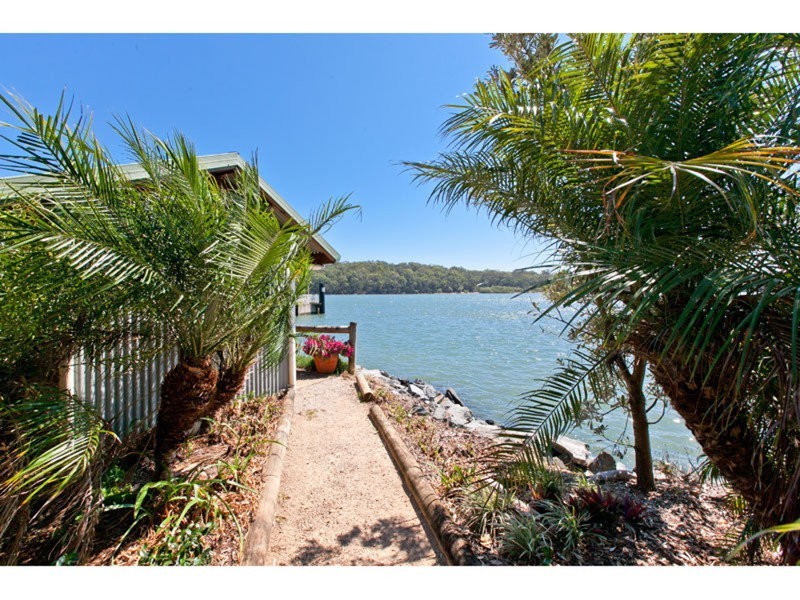 19-23 EAST ROAD, Karragarra Island QLD 4184