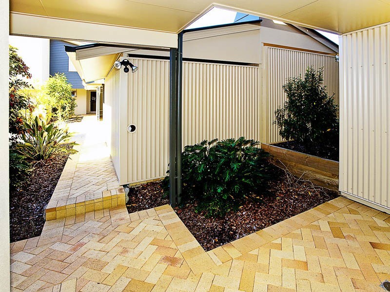 11/1 GERALD AVE, Clontarf QLD 4019