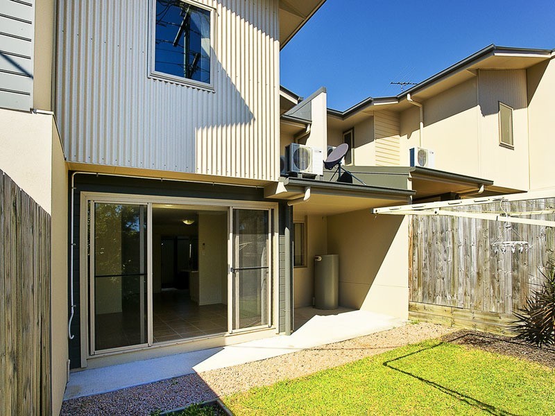 11/1 GERALD AVE, Clontarf QLD 4019