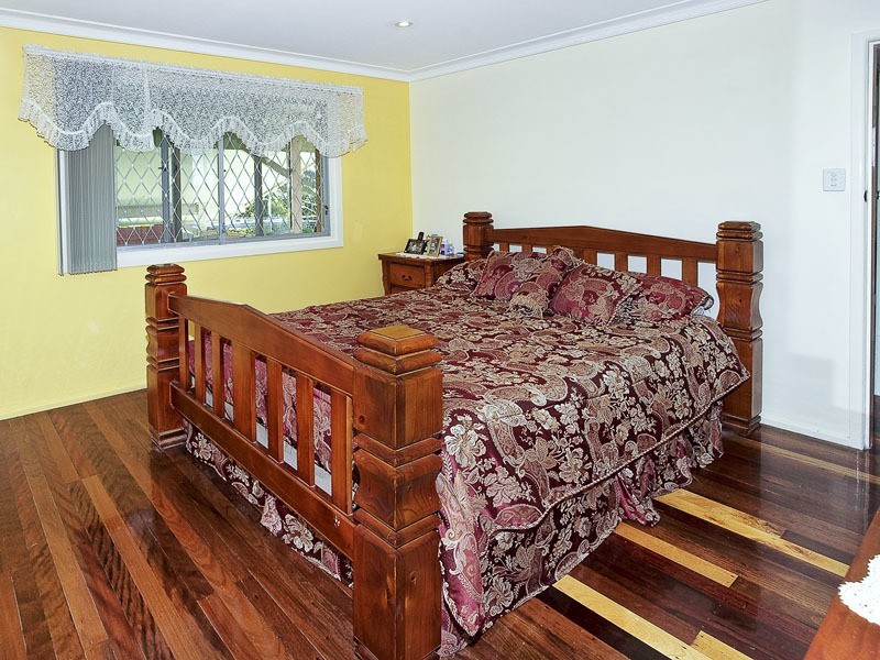 9 CEDAR ST, Clontarf QLD 4019