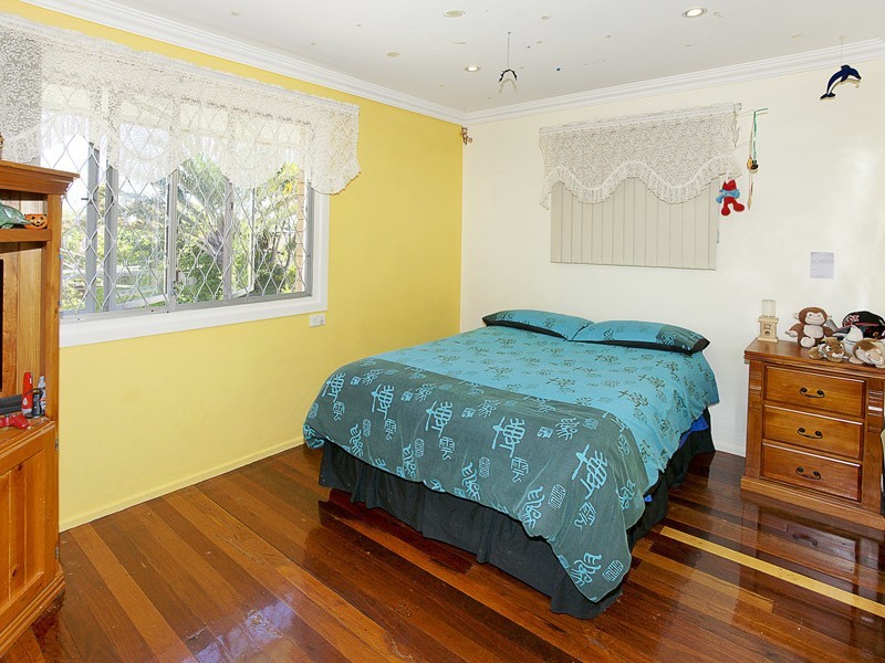 9 CEDAR ST, Clontarf QLD 4019