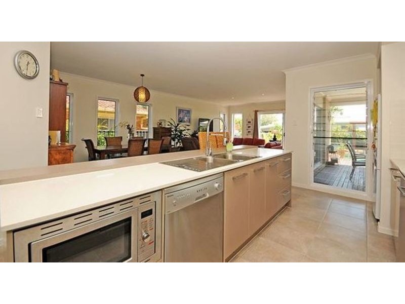 31 KATE ST, Woody Point QLD 4019