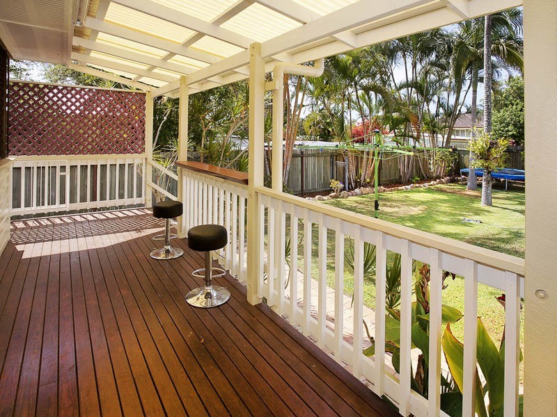 13 HENZELL STREET, Redcliffe QLD 4020