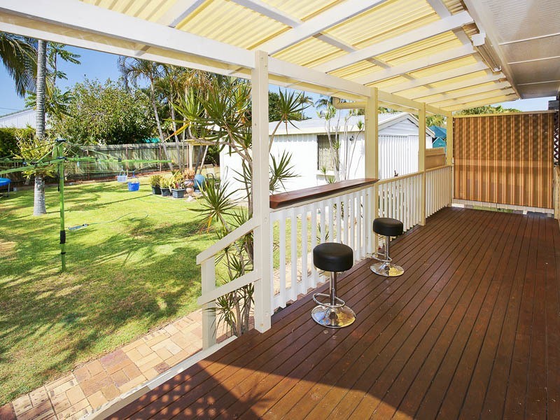 13 HENZELL STREET, Redcliffe QLD 4020
