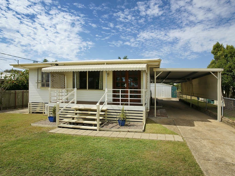 13 HENZELL STREET, Redcliffe QLD 4020