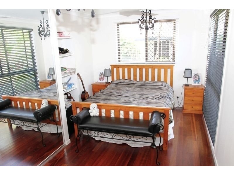 31 WOODCLIFFE CRESCENT, Woody Point QLD 4019