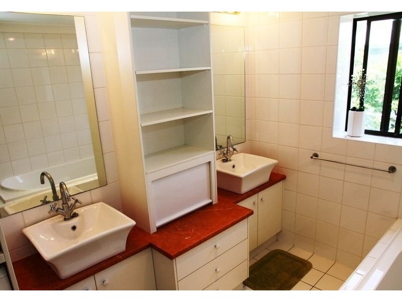 31 WOODCLIFFE CRESCENT, Woody Point QLD 4019