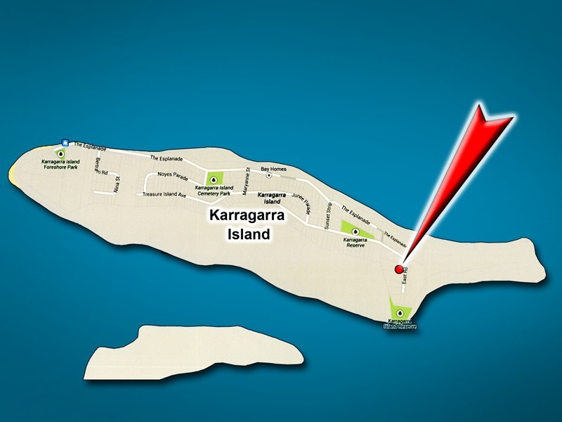14 EAST ROAD, Karragarra Island QLD 4184