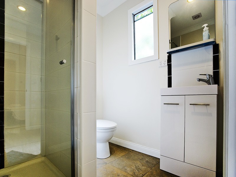 1 MOONAH ST, Coochiemudlo Island QLD 4184