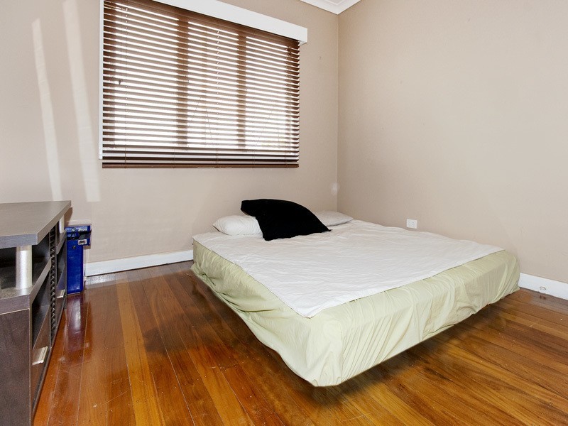 18 ELSON ST, Margate QLD 4019