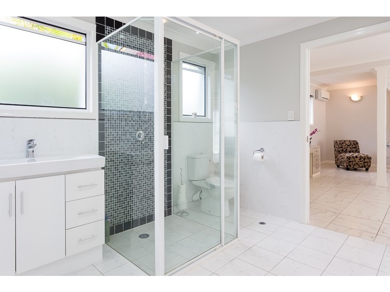 60 VICTORIA PARADE EAST, Coochiemudlo Island QLD 4184