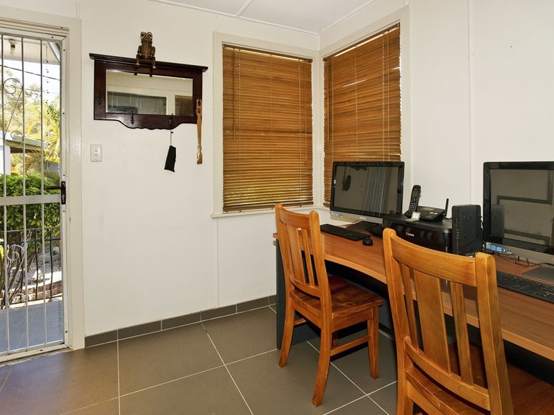 29 ESSEY ST, Clontarf QLD 4019