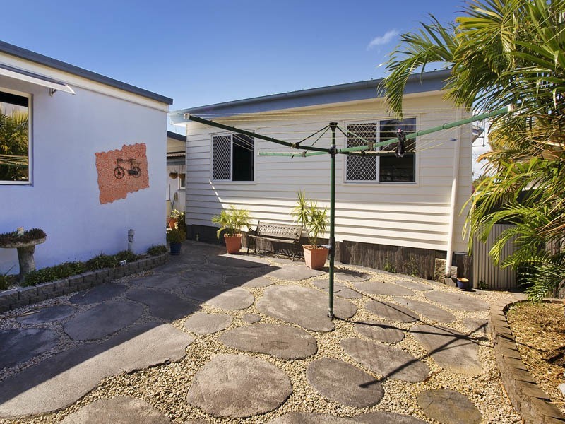 29 ESSEY ST, Clontarf QLD 4019