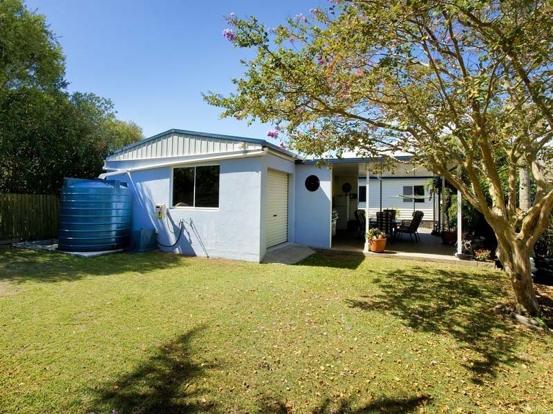 29 ESSEY ST, Clontarf QLD 4019