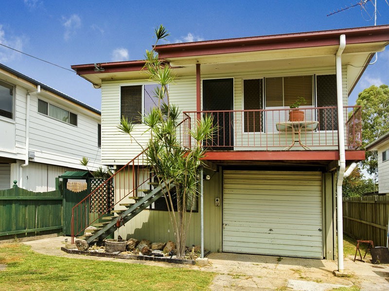 5 SPORTSGROUND ST, Redcliffe QLD 4020