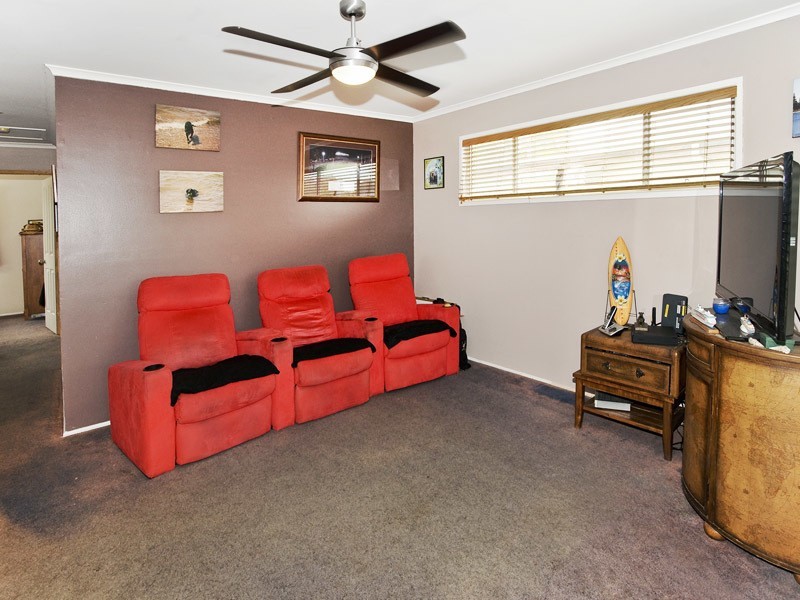 5 SPORTSGROUND ST, Redcliffe QLD 4020