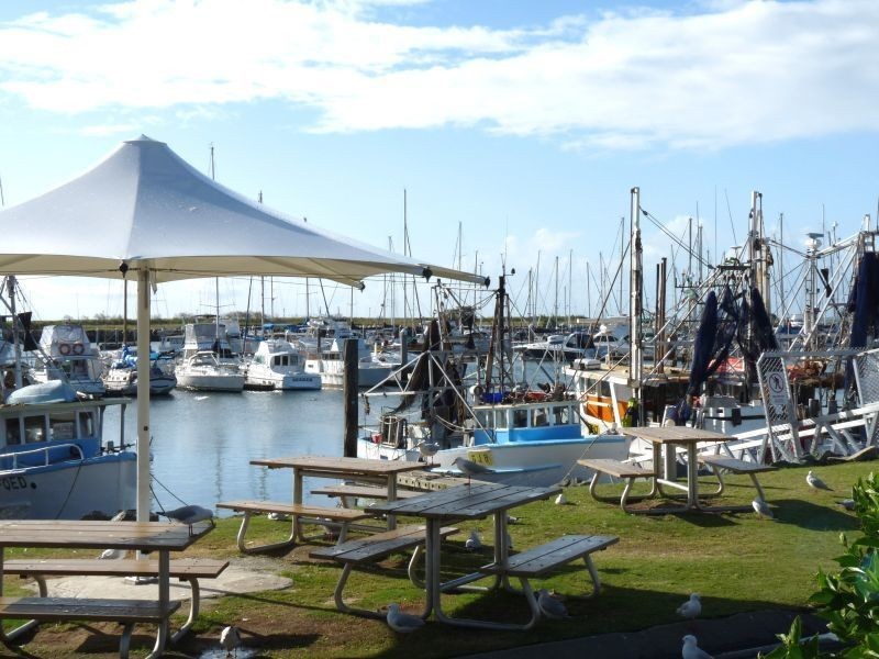 25 THURECHT PDE, Scarborough QLD 4020