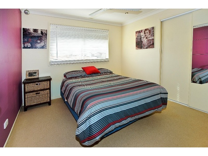 25 THURECHT PDE, Scarborough QLD 4020