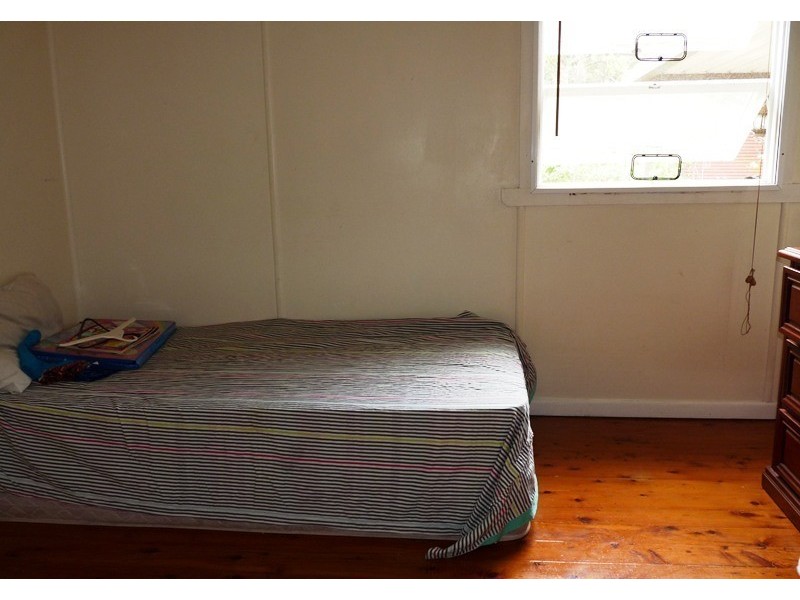 116 ARTHUR ST, Woody Point QLD 4019